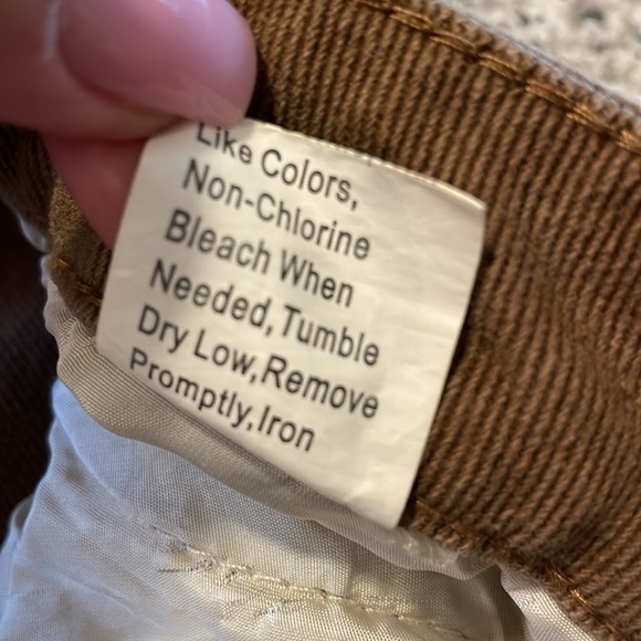 SHEIN FIGURE AND SLOGAN GRAPHIC RIPPED JEANS SIZE M - Picture 6 of 17